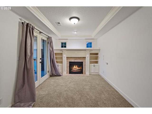 978 N ALDER St, Canby, OR 97013