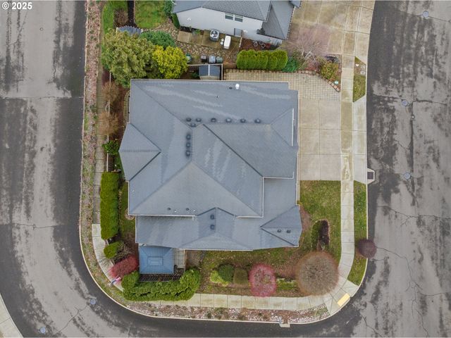 978 N ALDER St, Canby, OR 97013