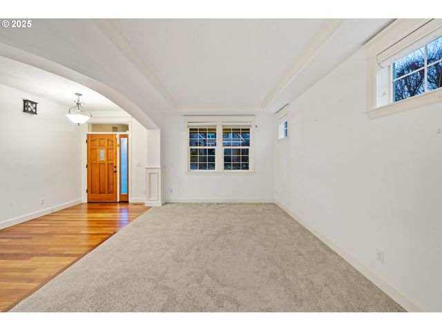 978 N ALDER St, Canby, OR 97013