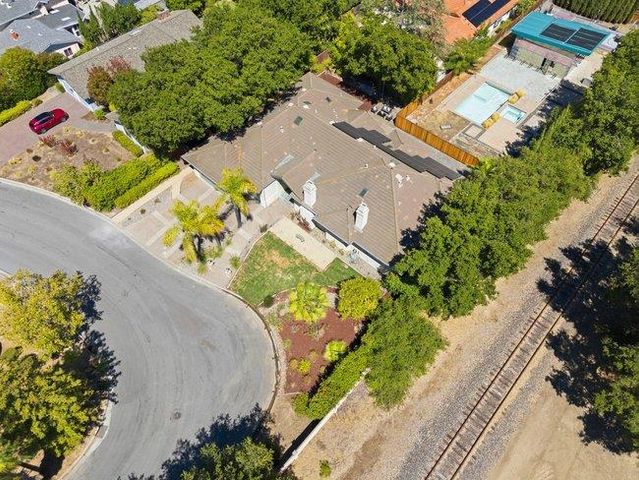 12468 Ted Avenue, Saratoga, CA 95070