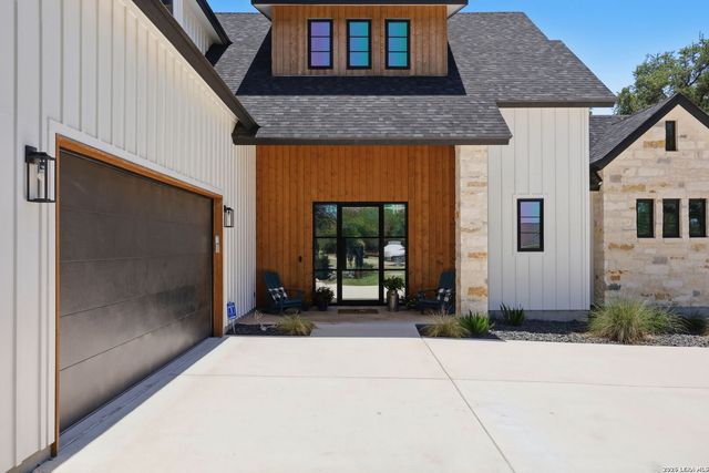 1117 Hidden Forest, Canyon Lake, TX 78133