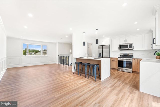 213 HOBART DR, Clementon, NJ 08021