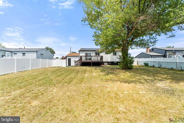 213 HOBART DR, Clementon, NJ 08021