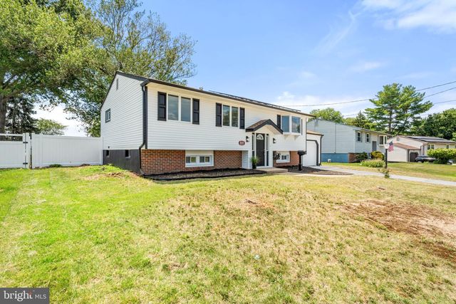 213 HOBART DR, Clementon, NJ 08021