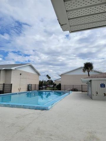 828 SKY LAKE CIRCLE B, Orlando, FL 32809