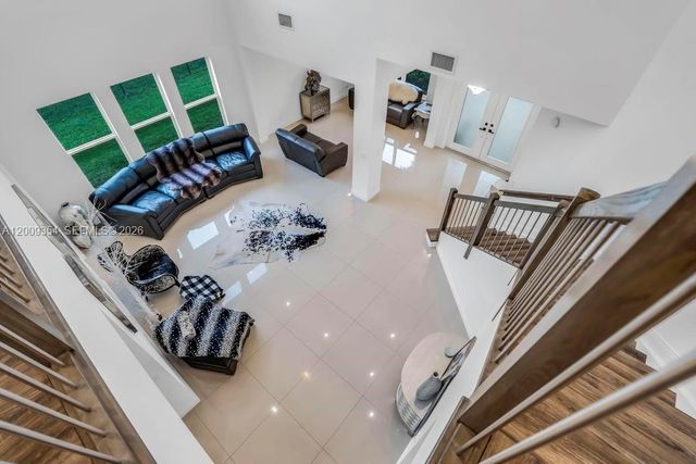 7601 Cavalia Dr, Davie, FL 33328