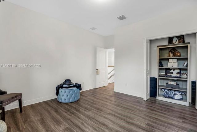 7601 Cavalia Dr, Davie, FL 33328