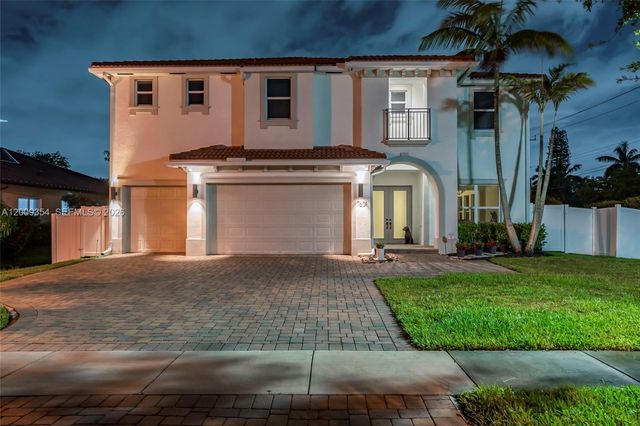 7601 Cavalia Dr, Davie, FL 33328