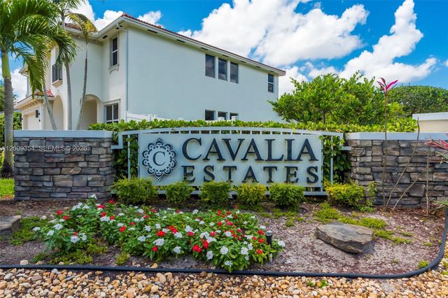 7601 Cavalia Dr, Davie, FL 33328