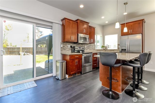 17609 146th Avenue E, Orting, WA 98360