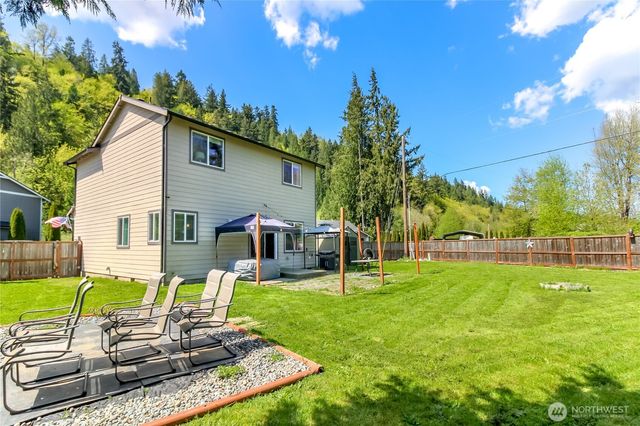 17609 146th Avenue E, Orting, WA 98360