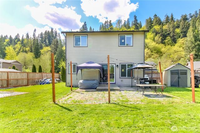 17609 146th Avenue E, Orting, WA 98360