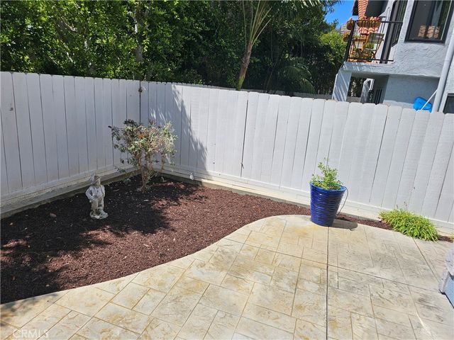 2825 Forest View Way, Carlsbad, CA 92008