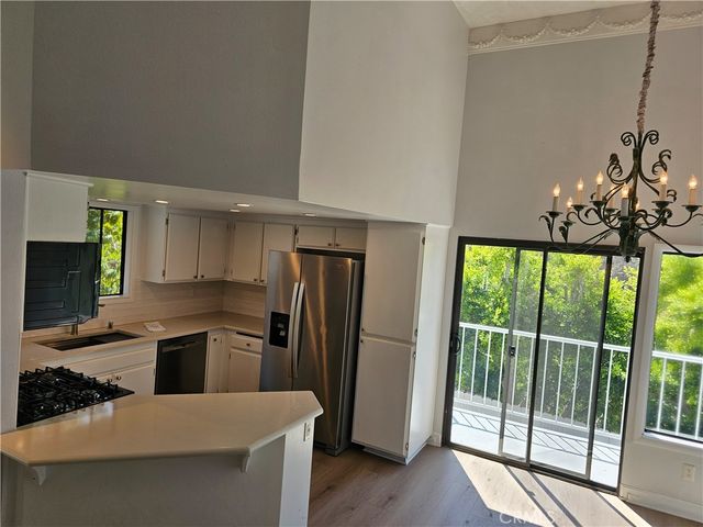 2825 Forest View Way, Carlsbad, CA 92008