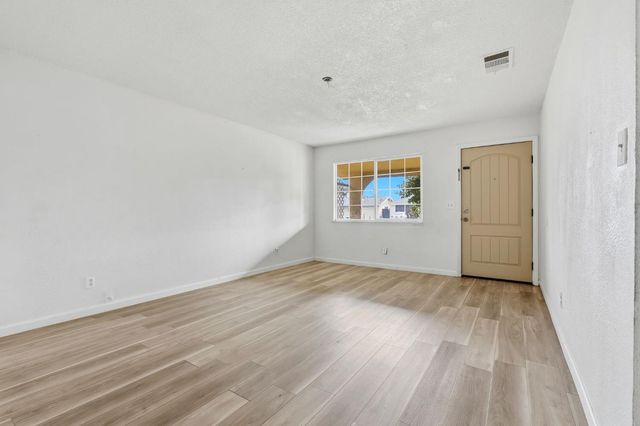 11404 Grant Street, Armona, CA 93202