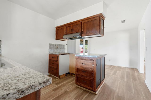 11404 Grant Street, Armona, CA 93202