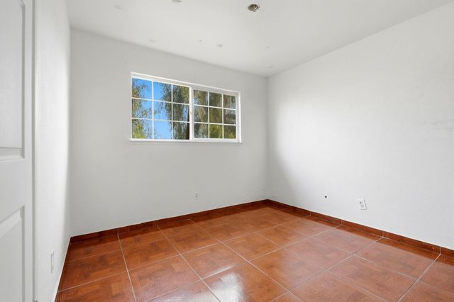 11404 Grant Street, Armona, CA 93202