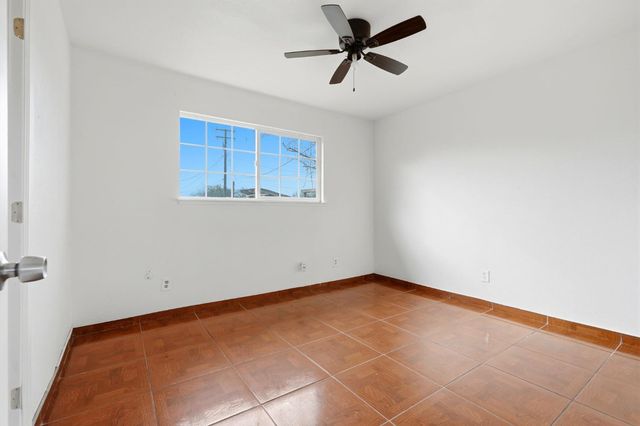 11404 Grant Street, Armona, CA 93202