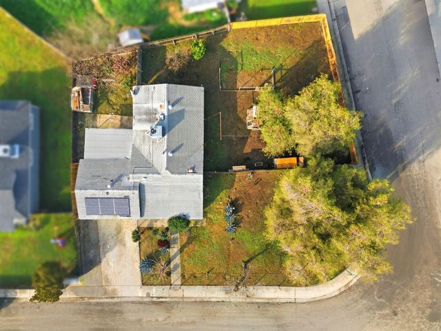 11404 Grant Street, Armona, CA 93202