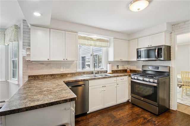 23 Farmcrest Drive, Rush, NY 14543