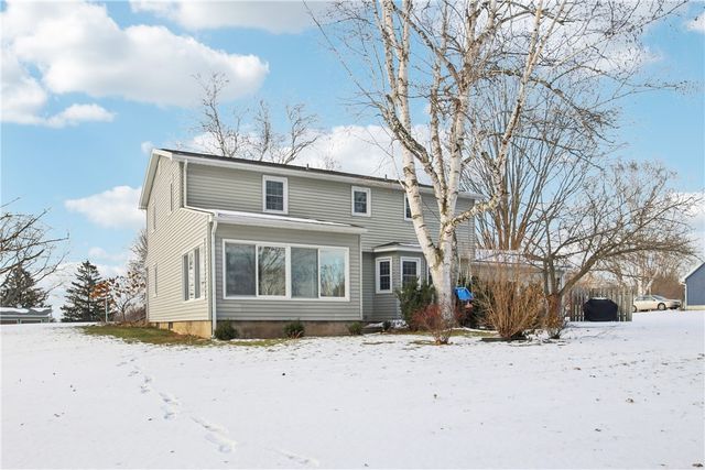 23 Farmcrest Drive, Rush, NY 14543