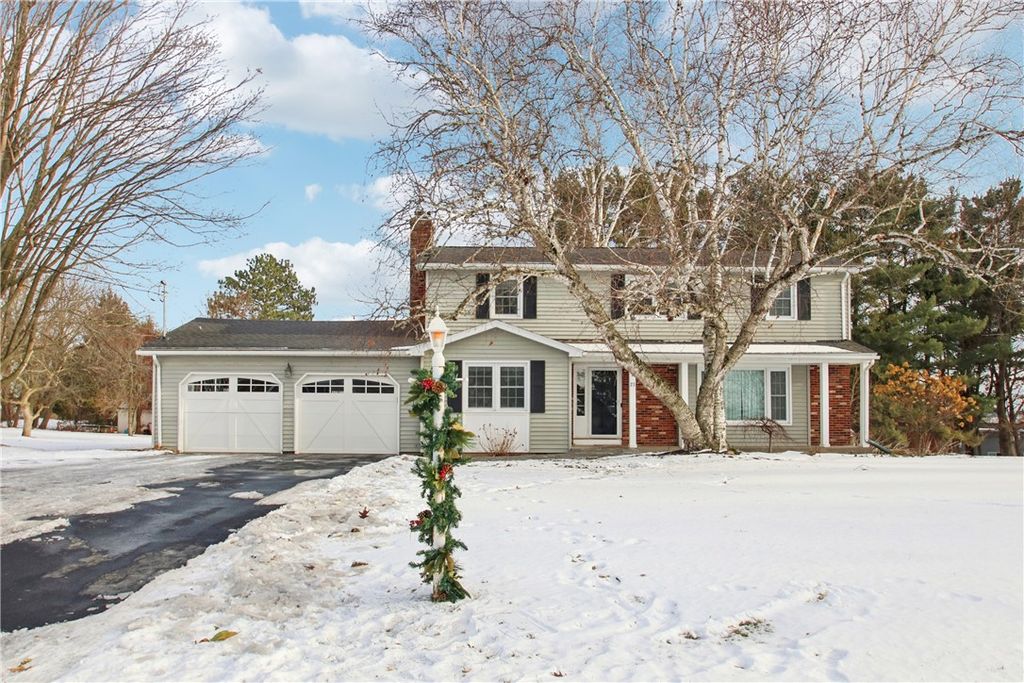 23 Farmcrest Drive, Rush, NY 14543