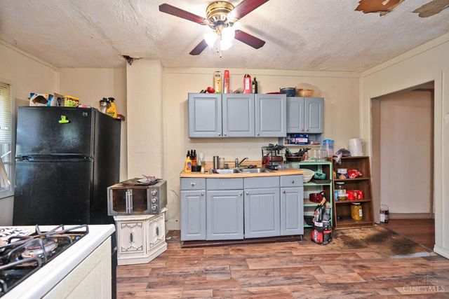 329 Stanley Avenue, Cincinnati, OH 45226