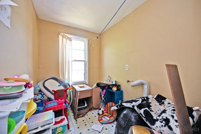 329 Stanley Avenue, Cincinnati, OH 45226