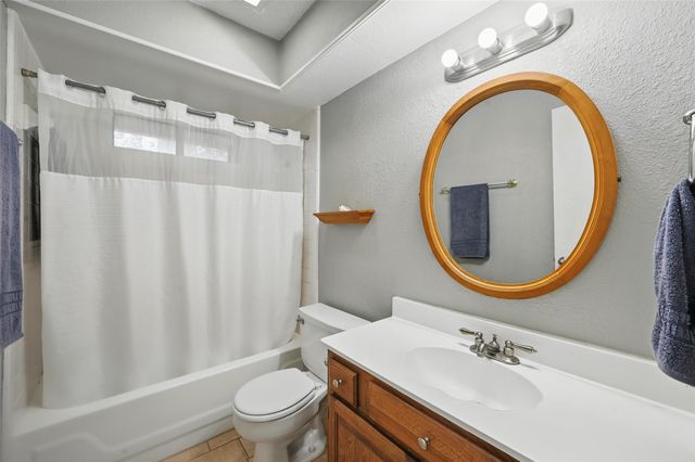 6202 Brookgate Drive, Arlington, TX 76016