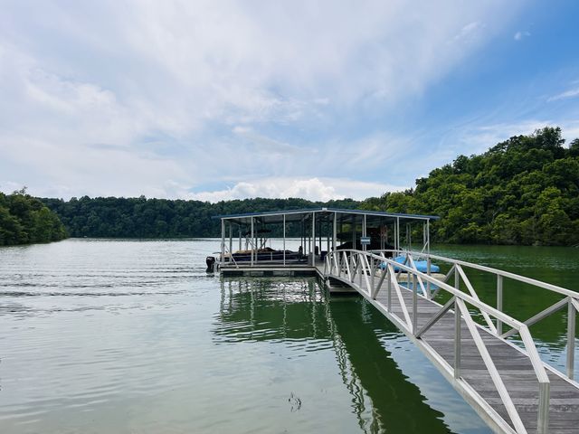 621 Lake Haven Dr, Tullahoma, TN 37388