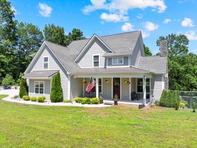 621 Lake Haven Dr, Tullahoma, TN 37388