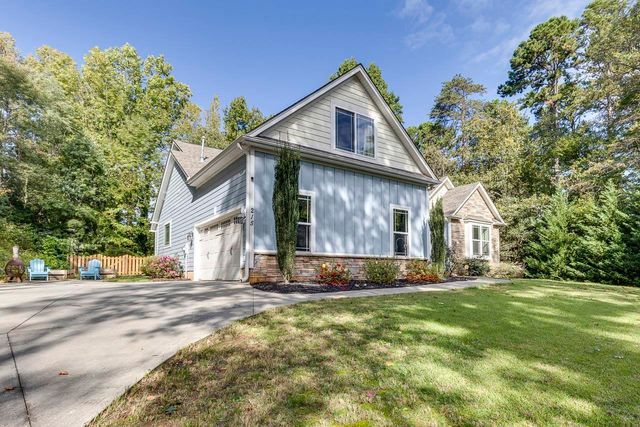 215 Windsor Road, Greer, SC 29651