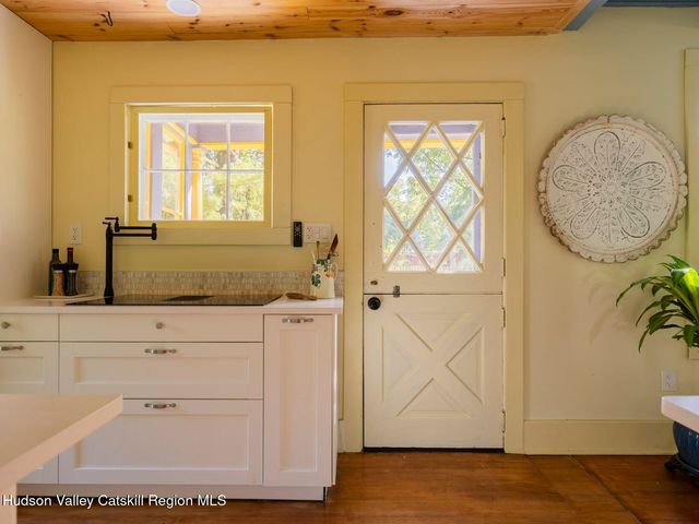 35 Orchard Lane, Woodstock, NY 12498
