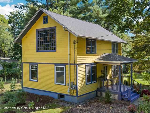 35 Orchard Lane, Woodstock, NY 12498