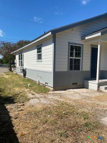 2405 Lone Tree Road, Victoria, TX 77901