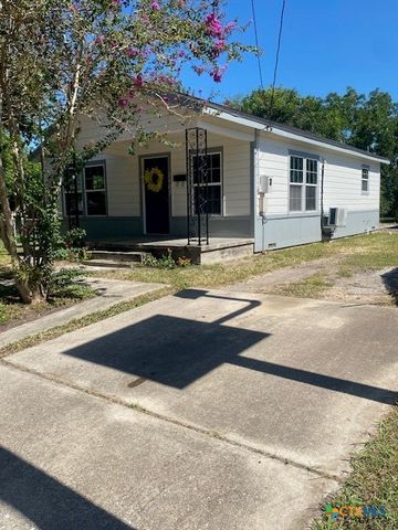 2405 Lone Tree Road, Victoria, TX 77901