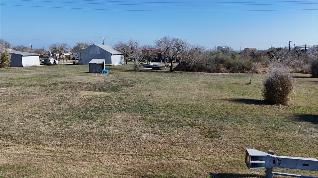 628 Third St, Bayside, TX 78340 — photo 4