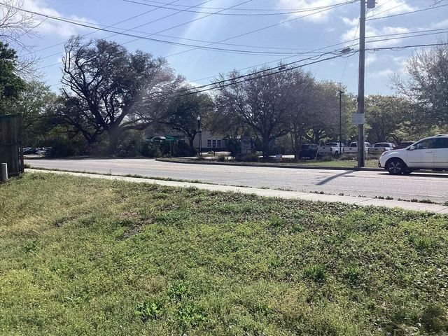 1602 Rifle Range Road, Mount Pleasant, SC 29464