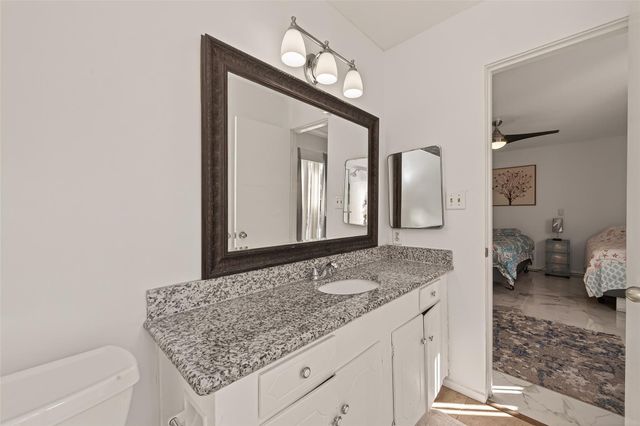 2201 Fountain View Drive 29, Houston, TX 77057