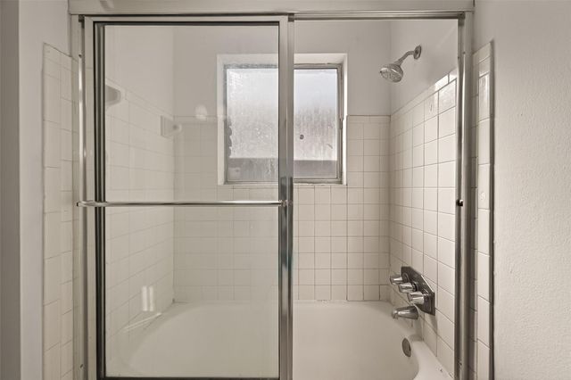 2201 Fountain View Drive 29, Houston, TX 77057