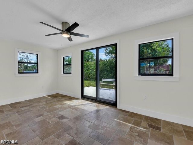 2224 Aldridge AVE, Fort Myers, FL 33907