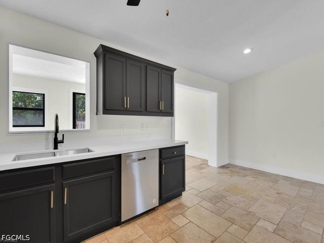 2224 Aldridge AVE, Fort Myers, FL 33907