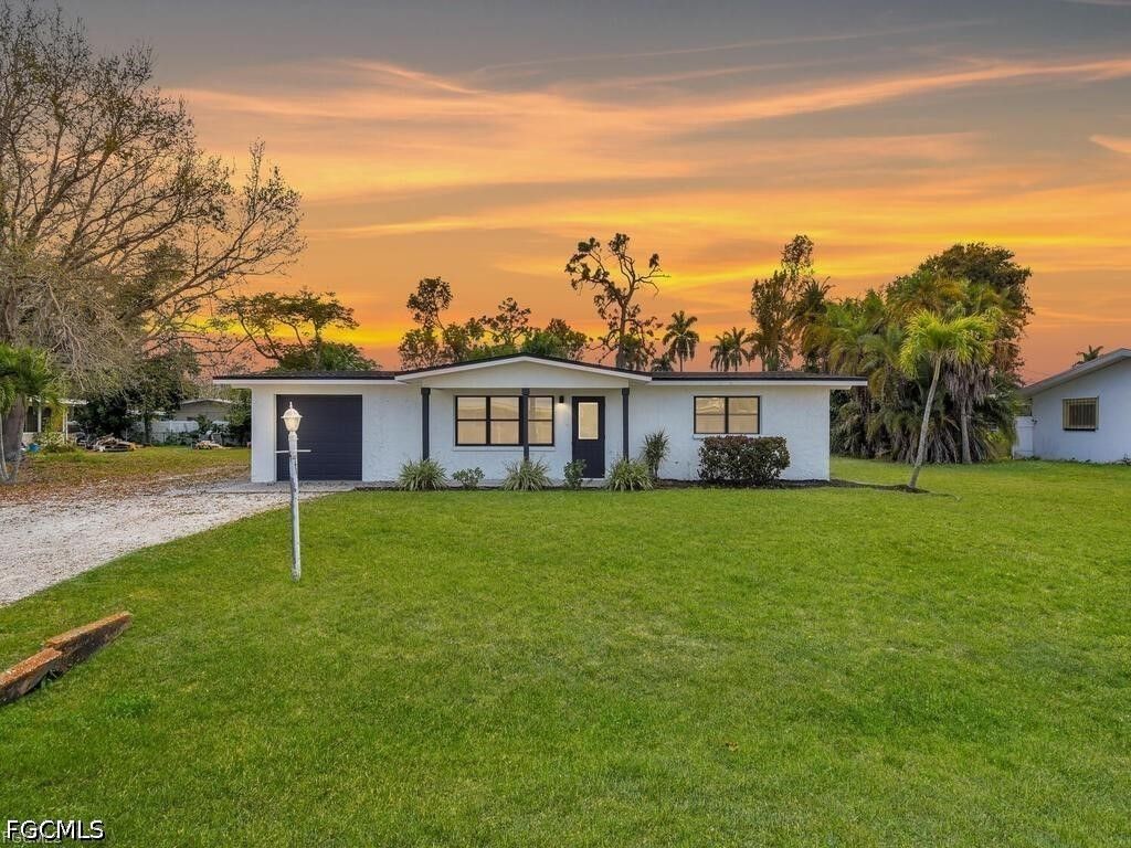 2224 Aldridge AVE, Fort Myers, FL 33907