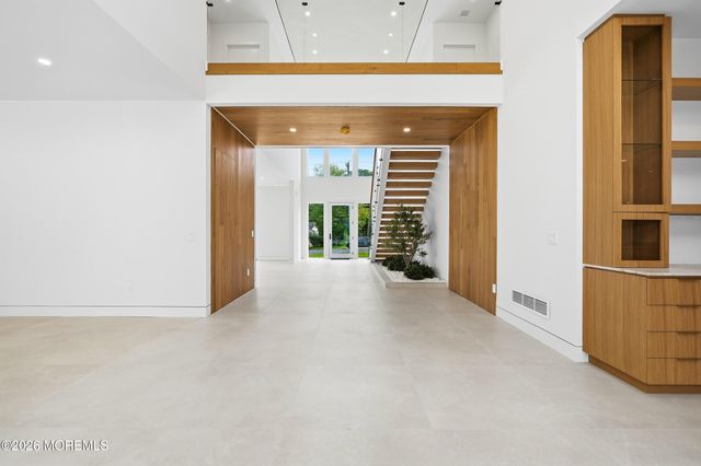 46 Whalepond Road, Oakhurst, NJ 07755