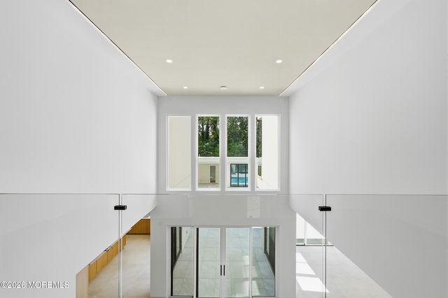 46 Whalepond Road, Oakhurst, NJ 07755