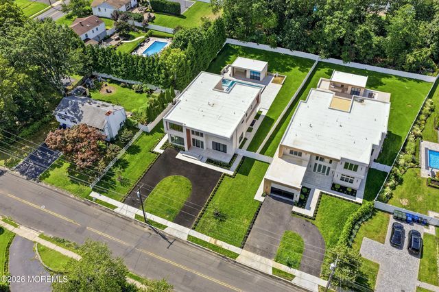 46 Whalepond Road, Oakhurst, NJ 07755