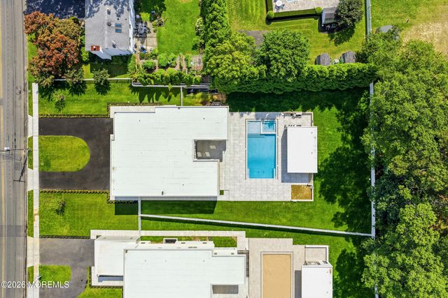 46 Whalepond Road, Oakhurst, NJ 07755