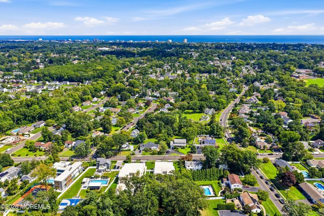 46 Whalepond Road, Oakhurst, NJ 07755