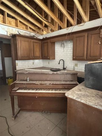 1899 Saddleback Boulevard 19, Norman, OK 73072