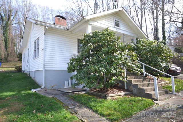 352 London Road, Asheville, NC 28803